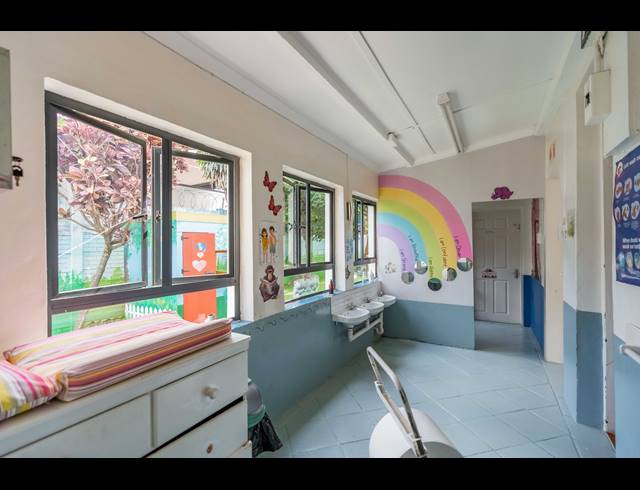 5 BEDROOM HOUSE FOR SALE IN WINDERMERE